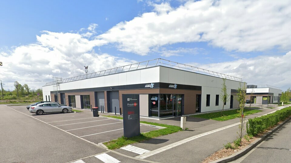 Locaux d&rsquo;activité / stockage,  m2, SAINT LOUIS – 30257